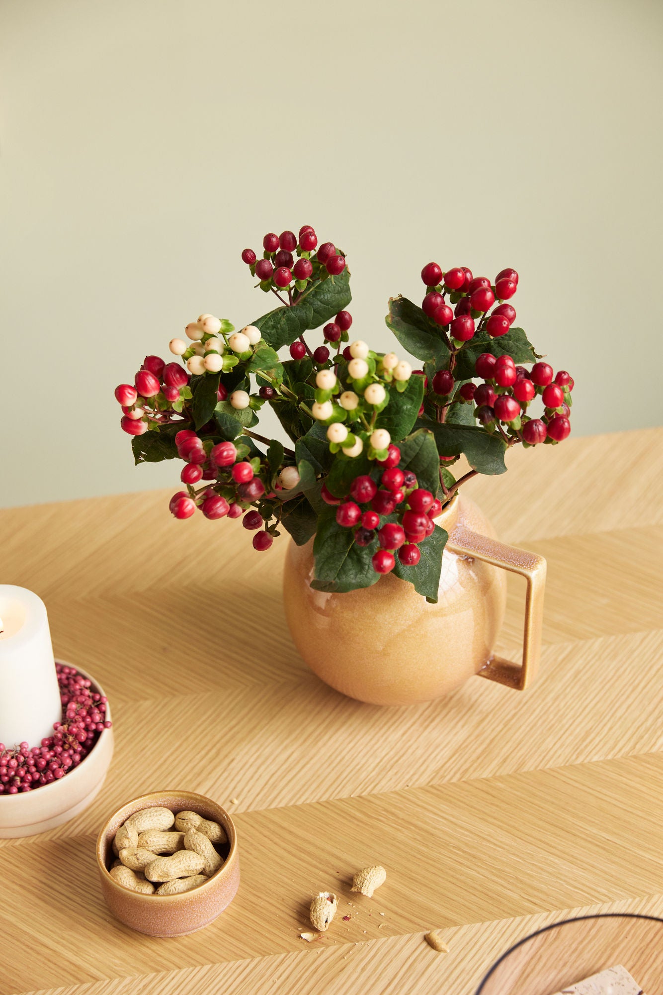 Mesa de jantar em espinha de peixe Hübsch grande natural