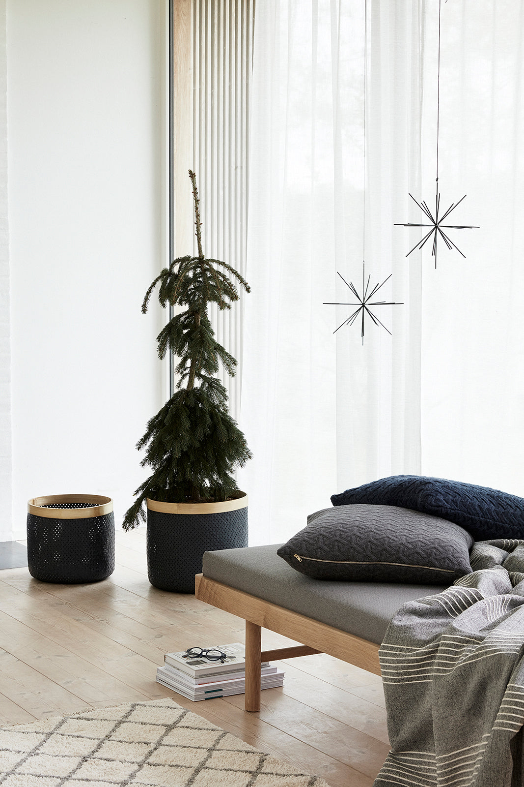 Cesto de tira preto/natureza (conjunto de 2) - Ø34xh30, Ø40xh35cm