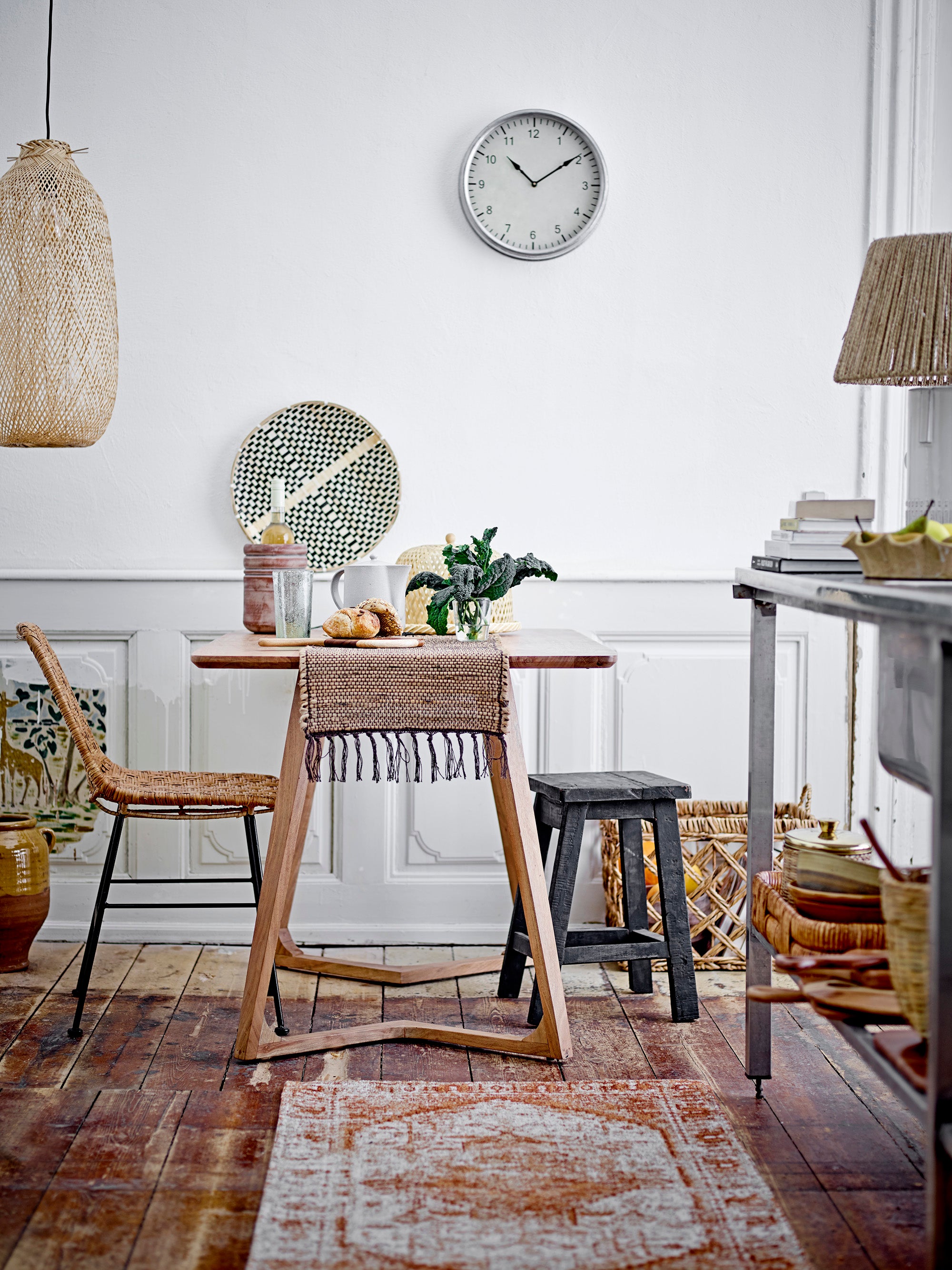 Manela bebendo vidro, verde, vidro