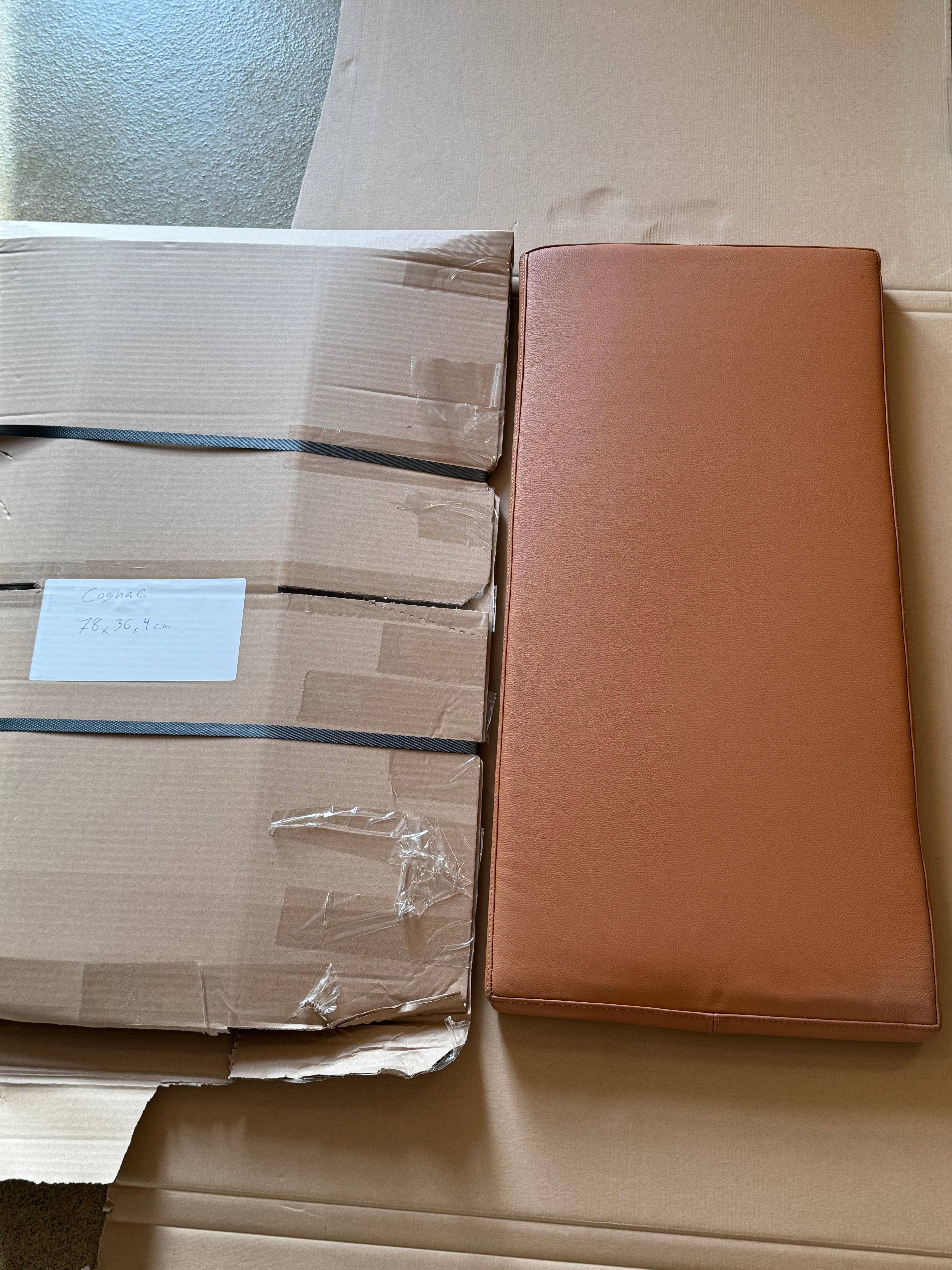 Almofada de couro Cognac 78x36x4 cm