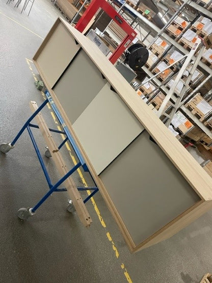 Modelo de exposição - Móveis Andersen - S1 S1 - L200XD50XH68 CM - OAK/SOAP com portas multicoloridas