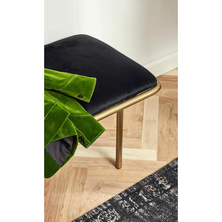 Nordal WARM bænk m/gyldent stel og velour - l122 cm - sort - Nordal - DesignGaragen.dk