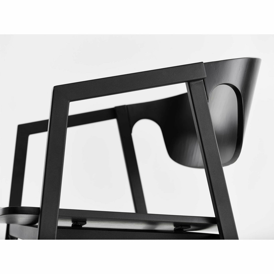 WOUD - S.A.C. dining chair - Black - WOUD - DesignGaragen.dk