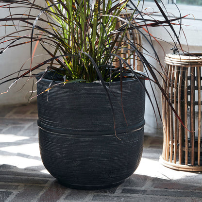 Médico da casa - Pote de ervas, terra, concreto - H: 28 cm, dia: 28 cm