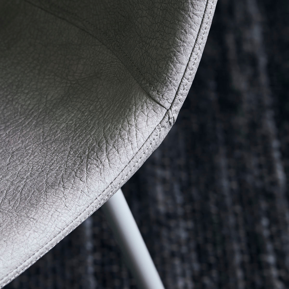 House Doctor - Cadeira, Encontrada, Cinza claro antigo - l: 53 cm, w: 43 cm, h: 83,5 cm