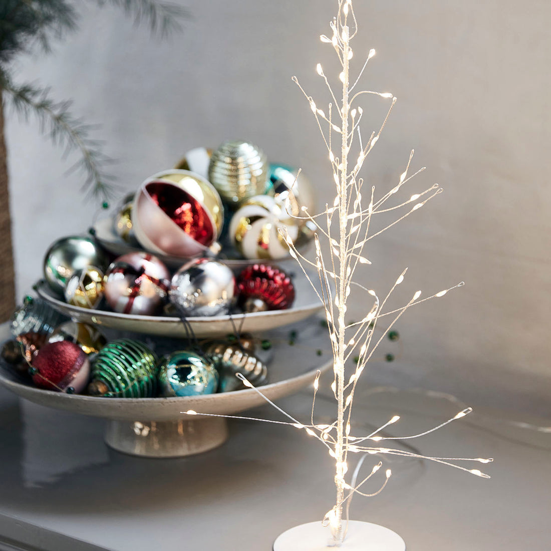 House Doctor Christmas Tree em arame de aço, brilho, branco-H: 45 cm, dia: 12 cm