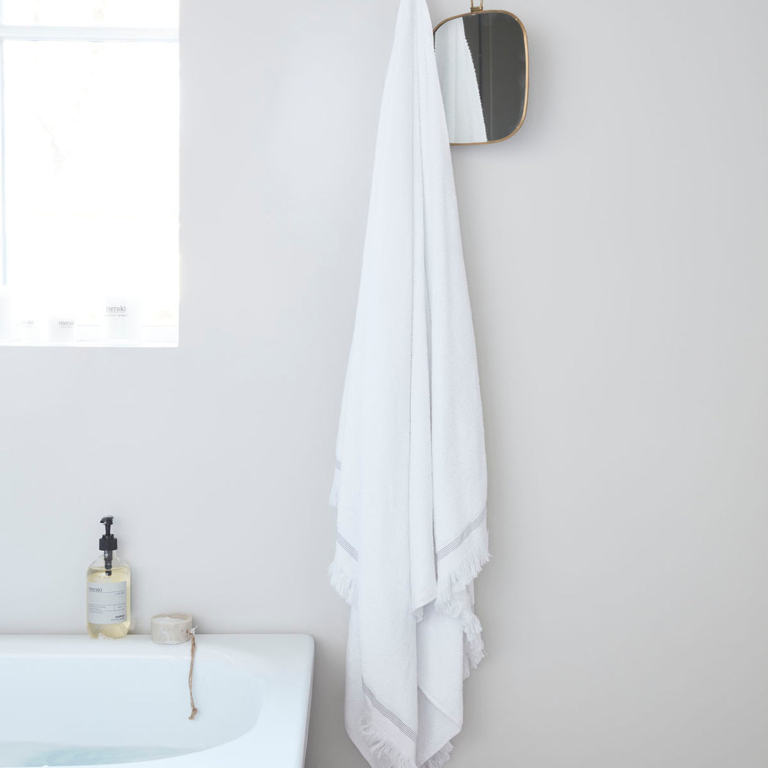Toalha Meraki, 100x180 cm, branca com listras cinza-l: 100 cm, W: 180 cm