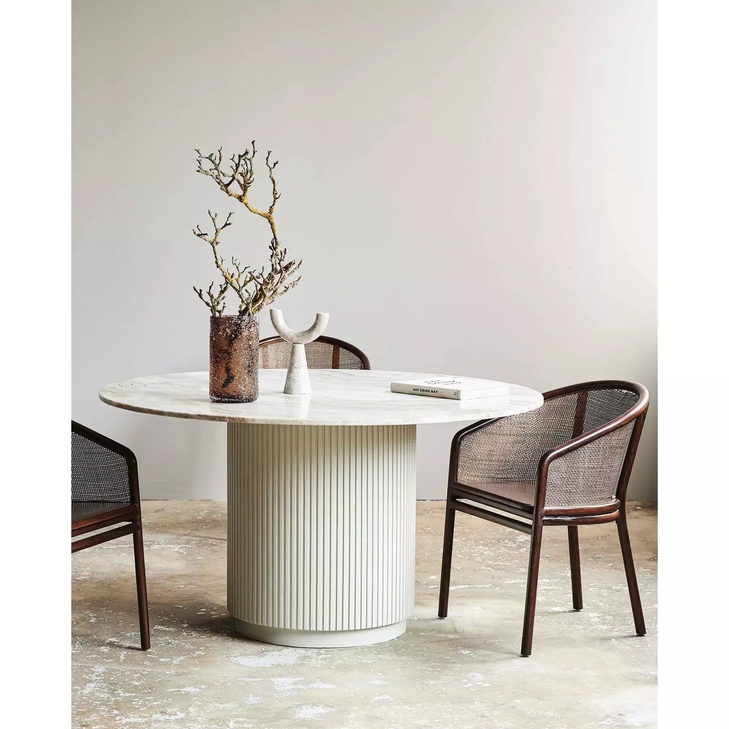Mesa de jantar redonda de Erie em madeira e mármore - Ø140 cm - branco cru, marrom, bege