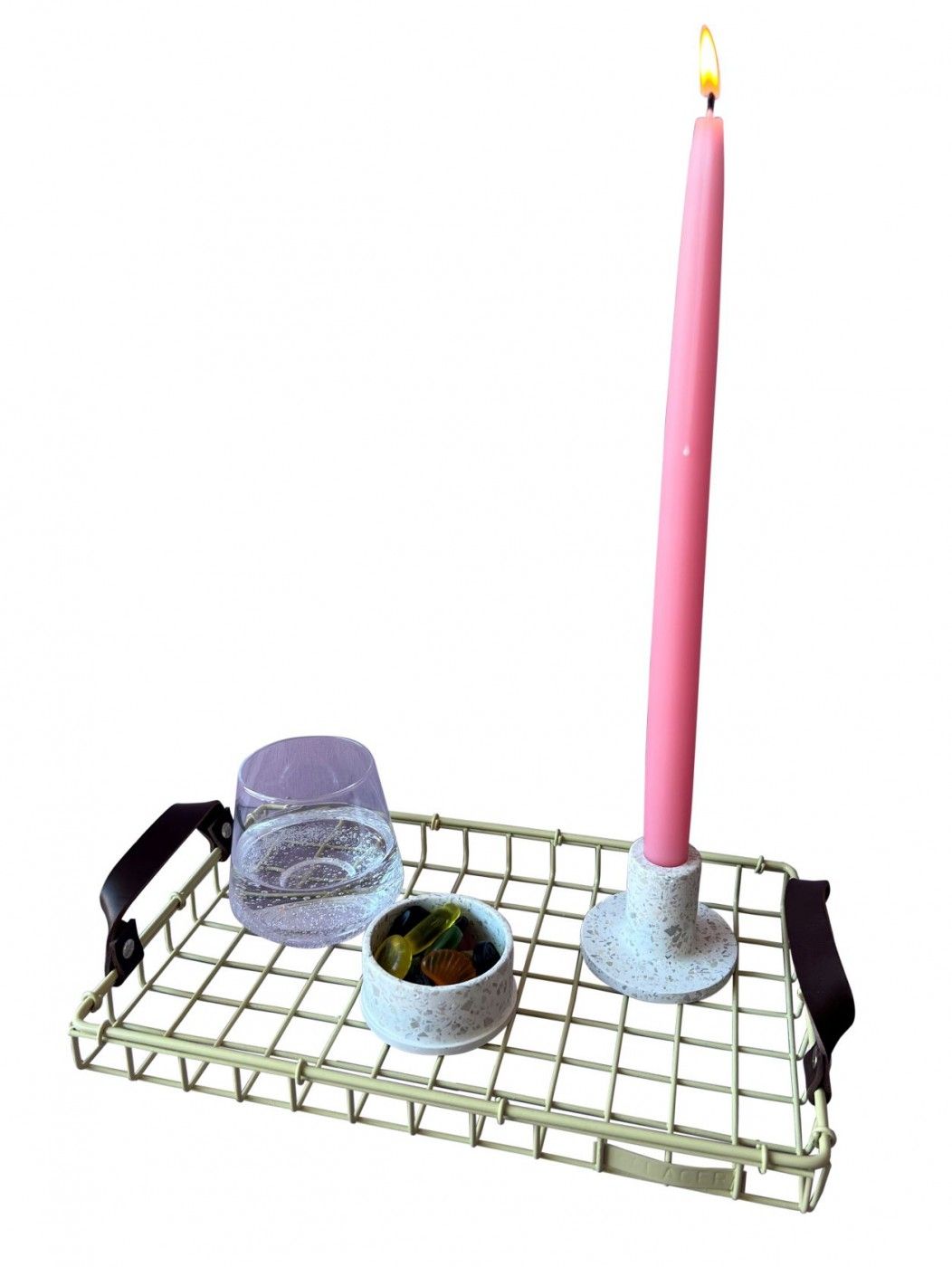 Bandeja de design de kalager, bege pequeno e verde com cinta de couro marrom escuro