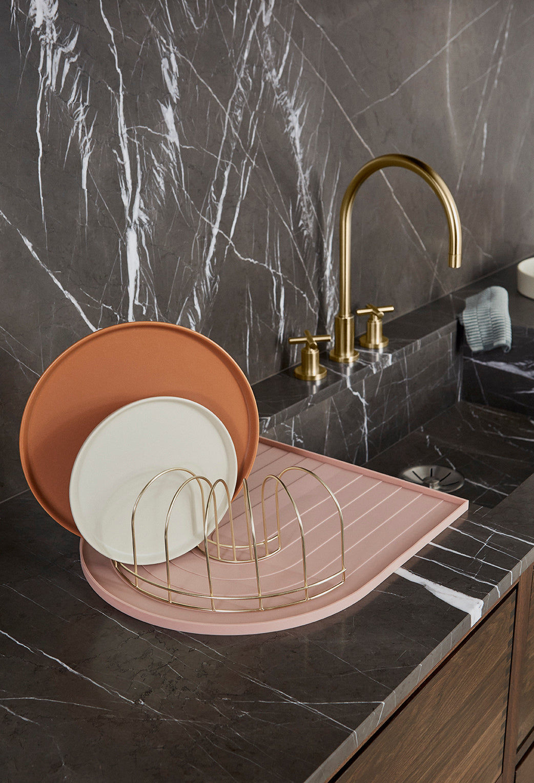 Oyoy Living Willing Rack - Brass