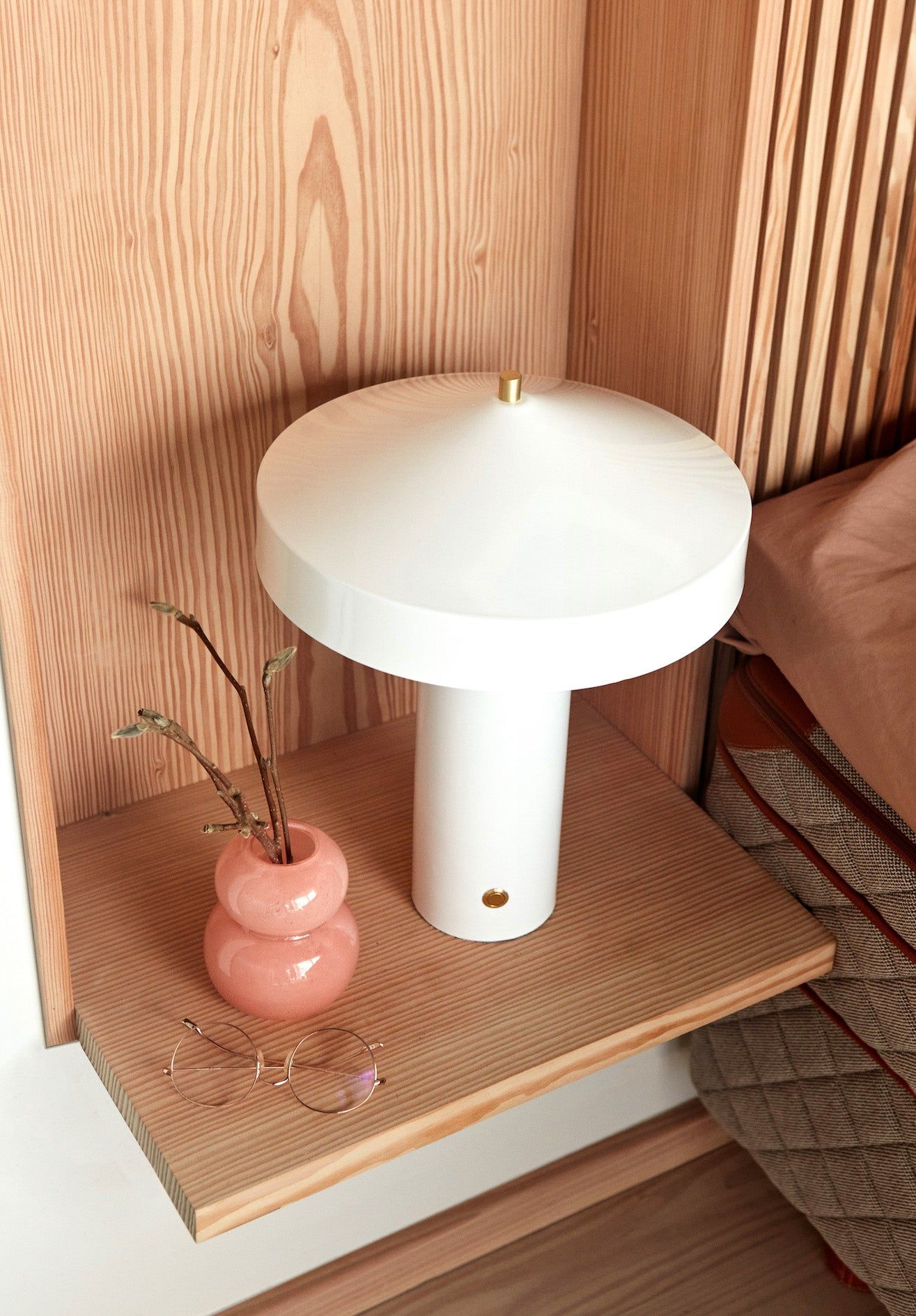 Oyoy Living Hatto Table Lamp (UE)