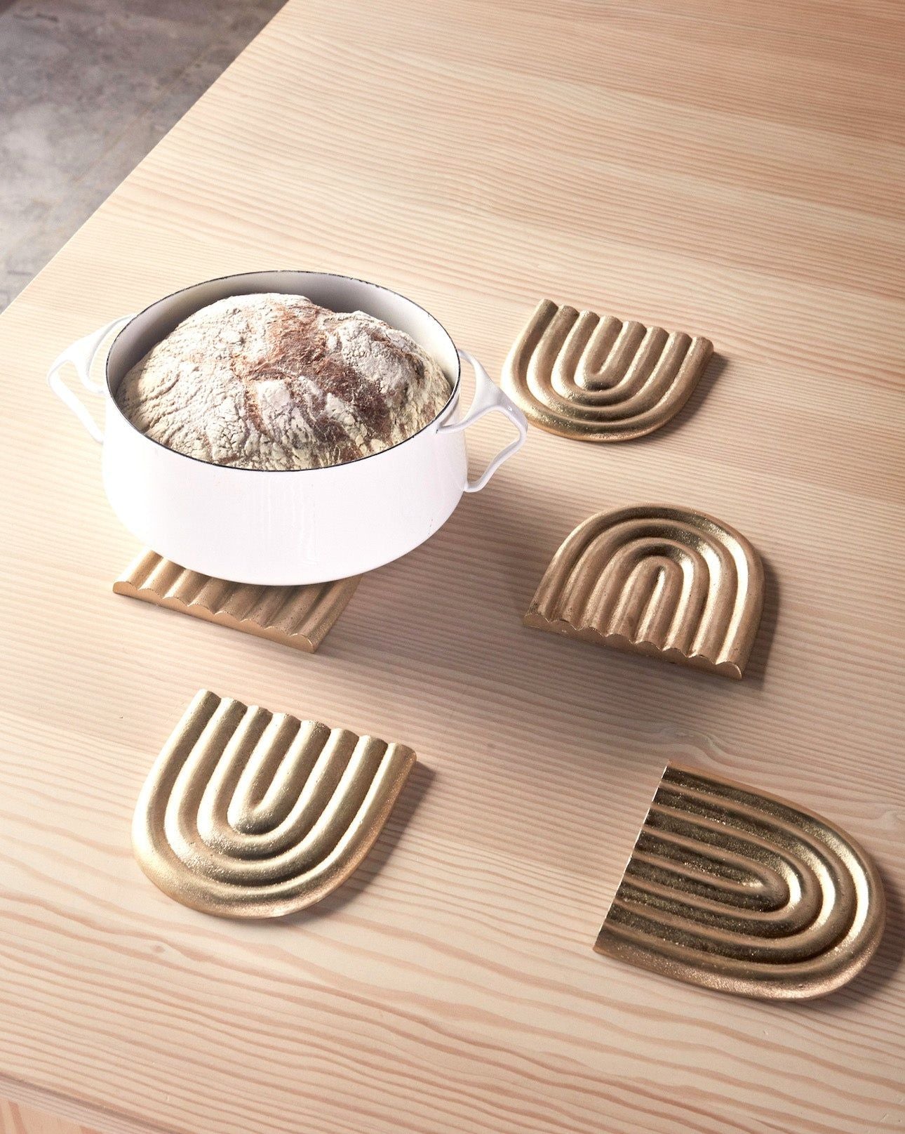 Oyoy viva arco -íris trivivada de latão sólido