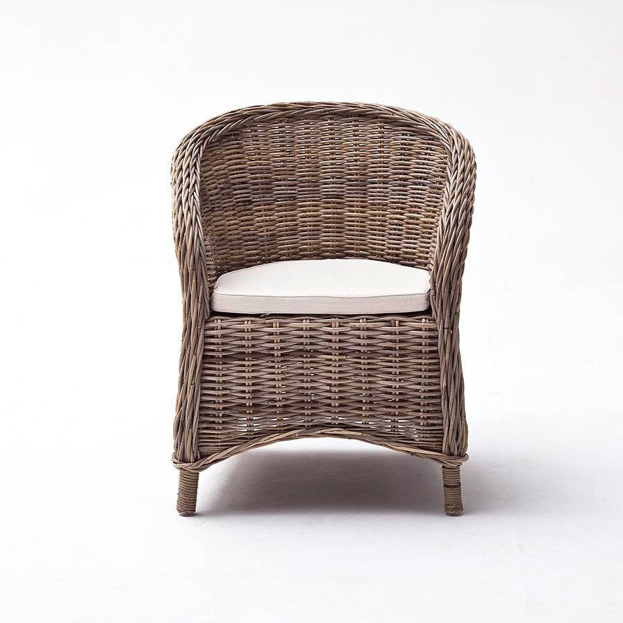 Wickerworks Bonsun Wicker Chair com almofadas (vendidas como par)