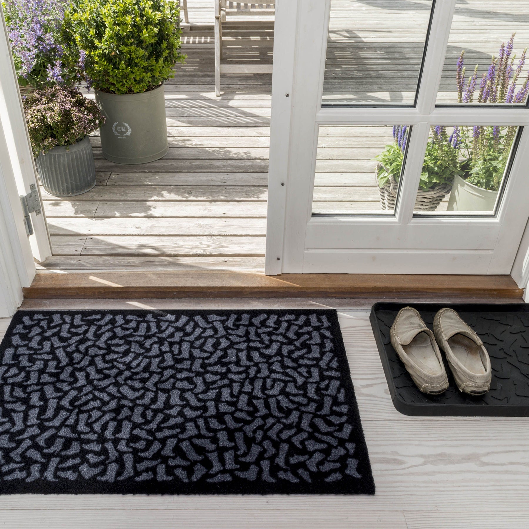 GULVMÅTTE 60 X 90 CM - FOOTWEAR/BLACK GREY - Tica Copenhagen - DesignGaragen.dk