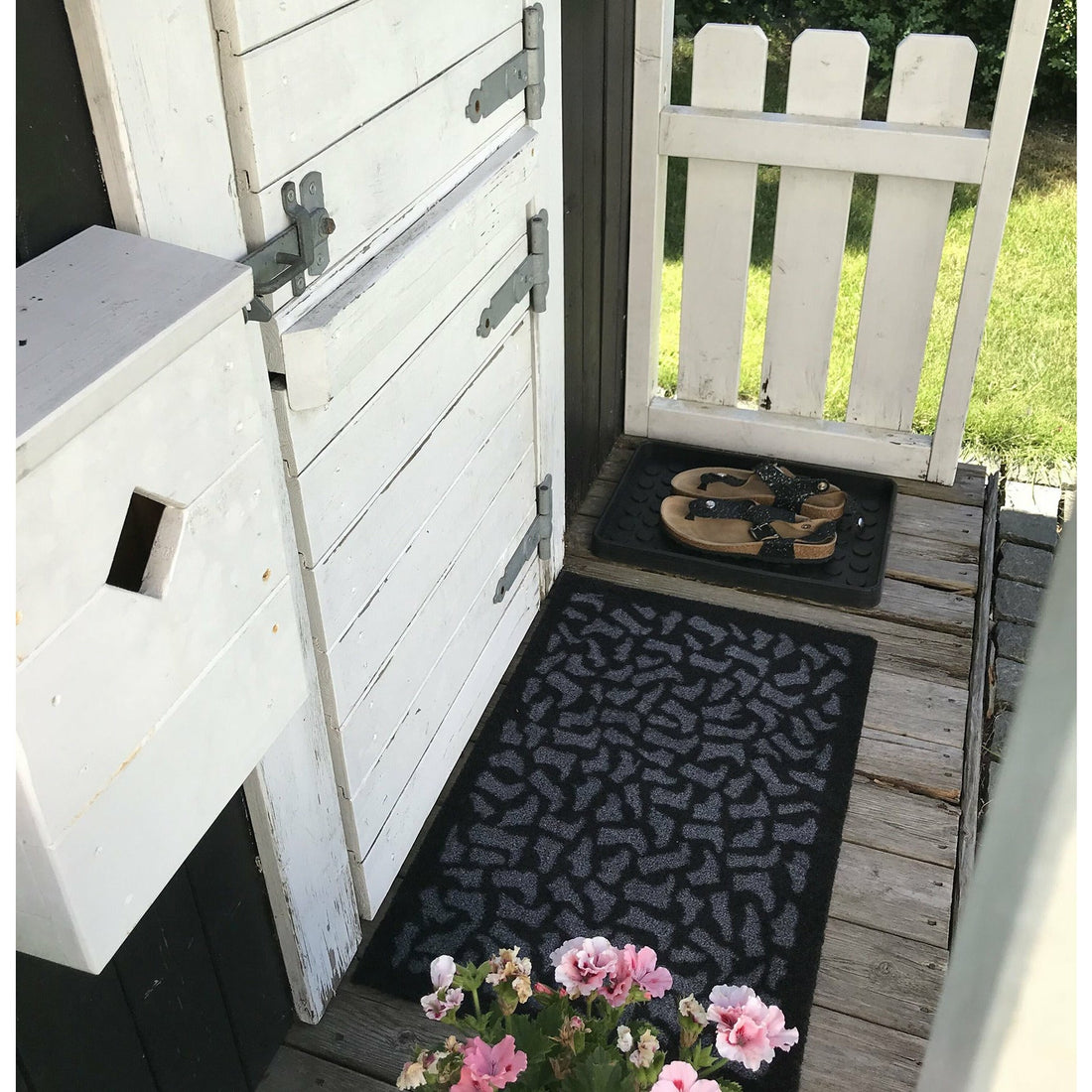 GULVMÅTTE 60 X 90 CM - FOOTWEAR/BLACK GREY - Tica Copenhagen - DesignGaragen.dk