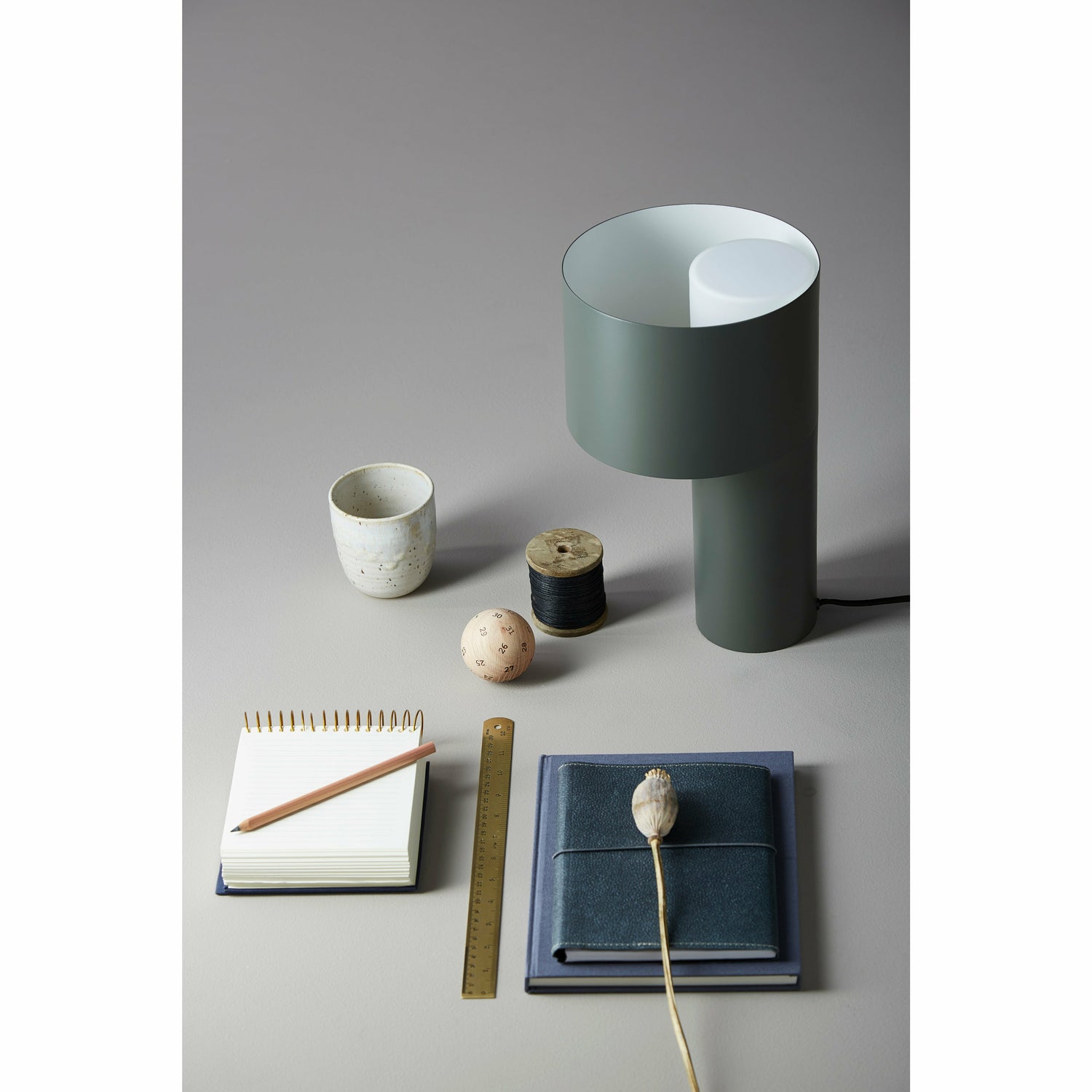 WOUD - Tangent table lamp-Forest green - WOUD - DesignGaragen.dk