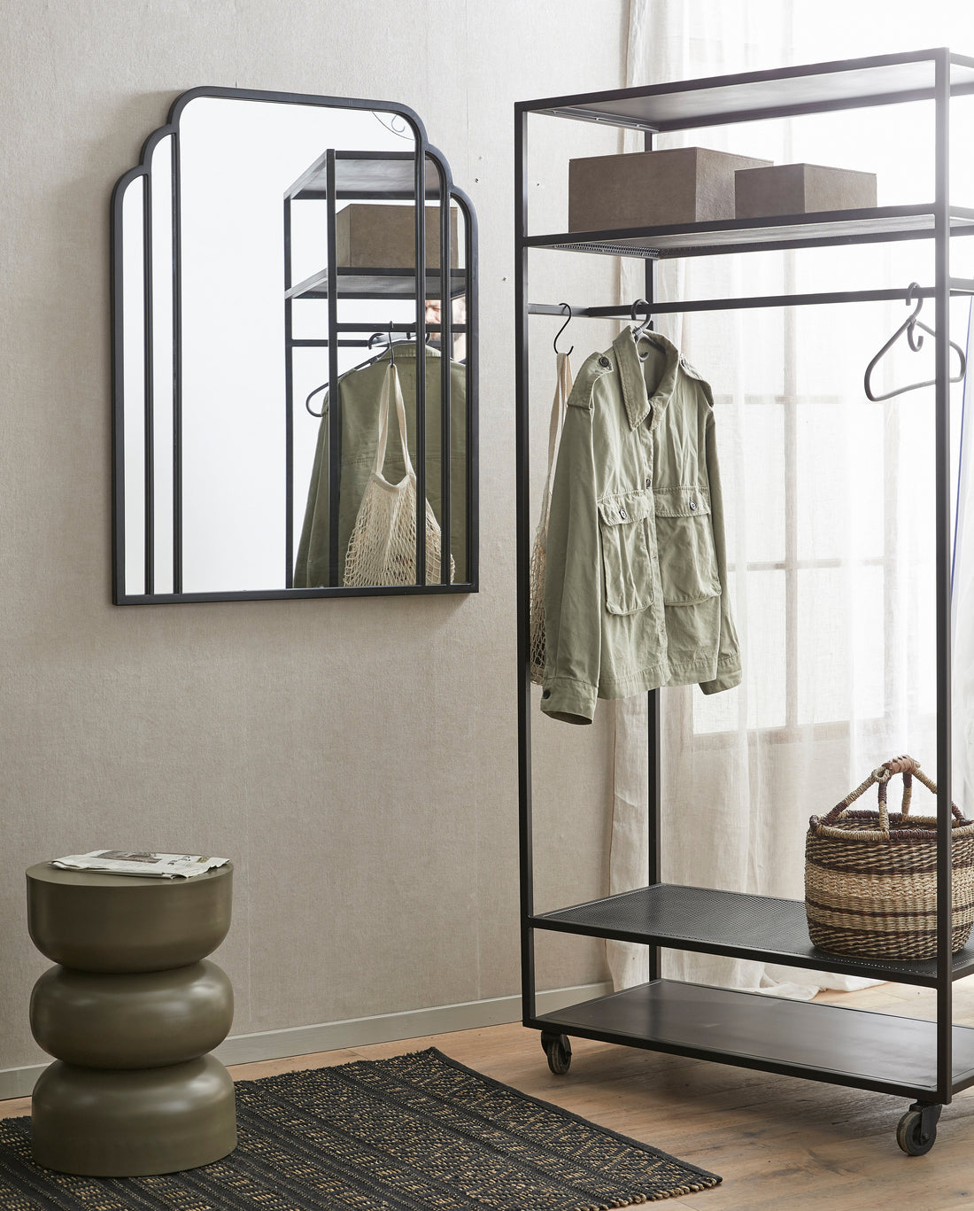 Espelho de Skylark em ferro, 102x82 cm - preto