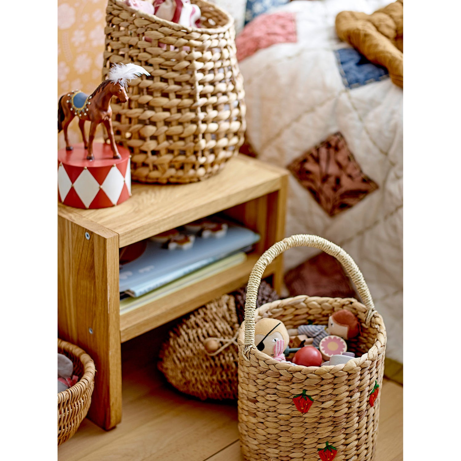 Bloomingville MINI Bas Taburet, Brun, Eg - Bloomingville MINI - DesignGaragen.dk